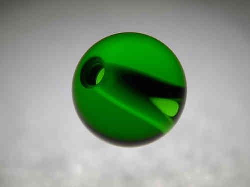SCHÄFER GLAS SHOP Glaskugel ca. 30 mm mit Durchgangsloch, poliert, rundgeschliffen, grün